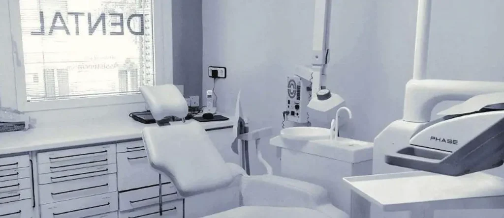 Box dental equipado en alquiler en el Eixample de Barcelona